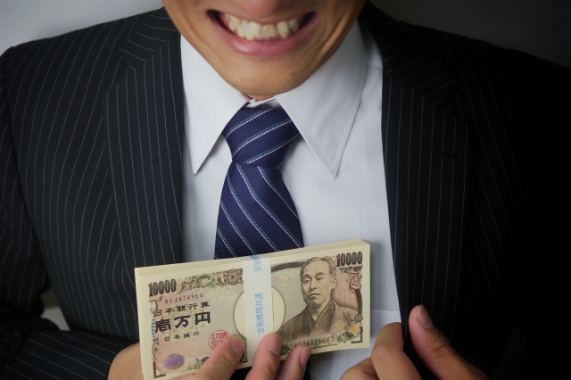 ヤミ金業者は金をせしめてほくそ笑む。阿賀野市の弁護士や司法書士への無料相談に一歩踏み出す